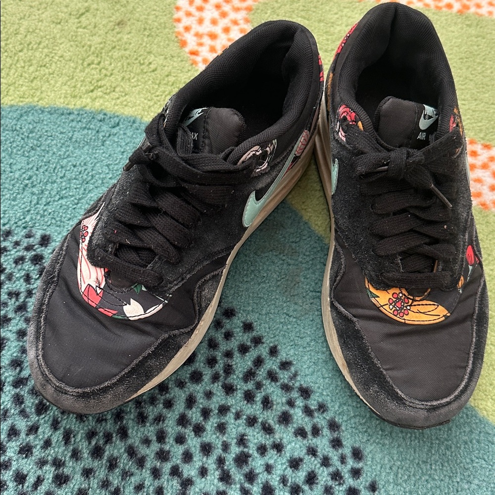 Nike Air Max 1 ‘Floral’ Black Sneakers size 7.5 - Picture 9 of 10